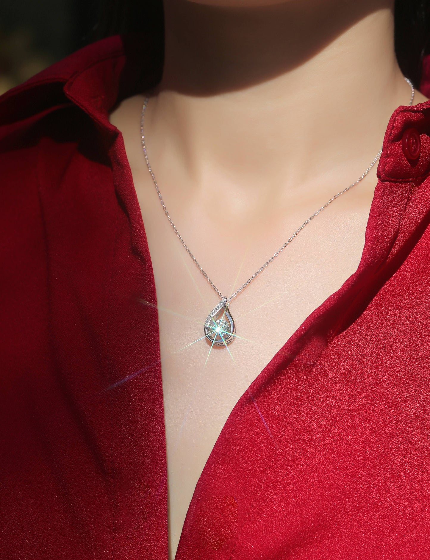 Dynamic - A Fashionable And Trendy Jewelry Necklace Pendant Set With 1-carat Moissanite S925 Sterling Silver And Platinum Plating